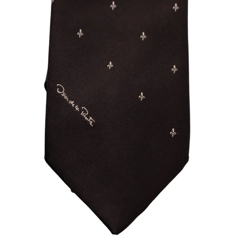 Oscar de la Renta Embroidered Fleur de lis Chocolate Brown Men’s Necktie